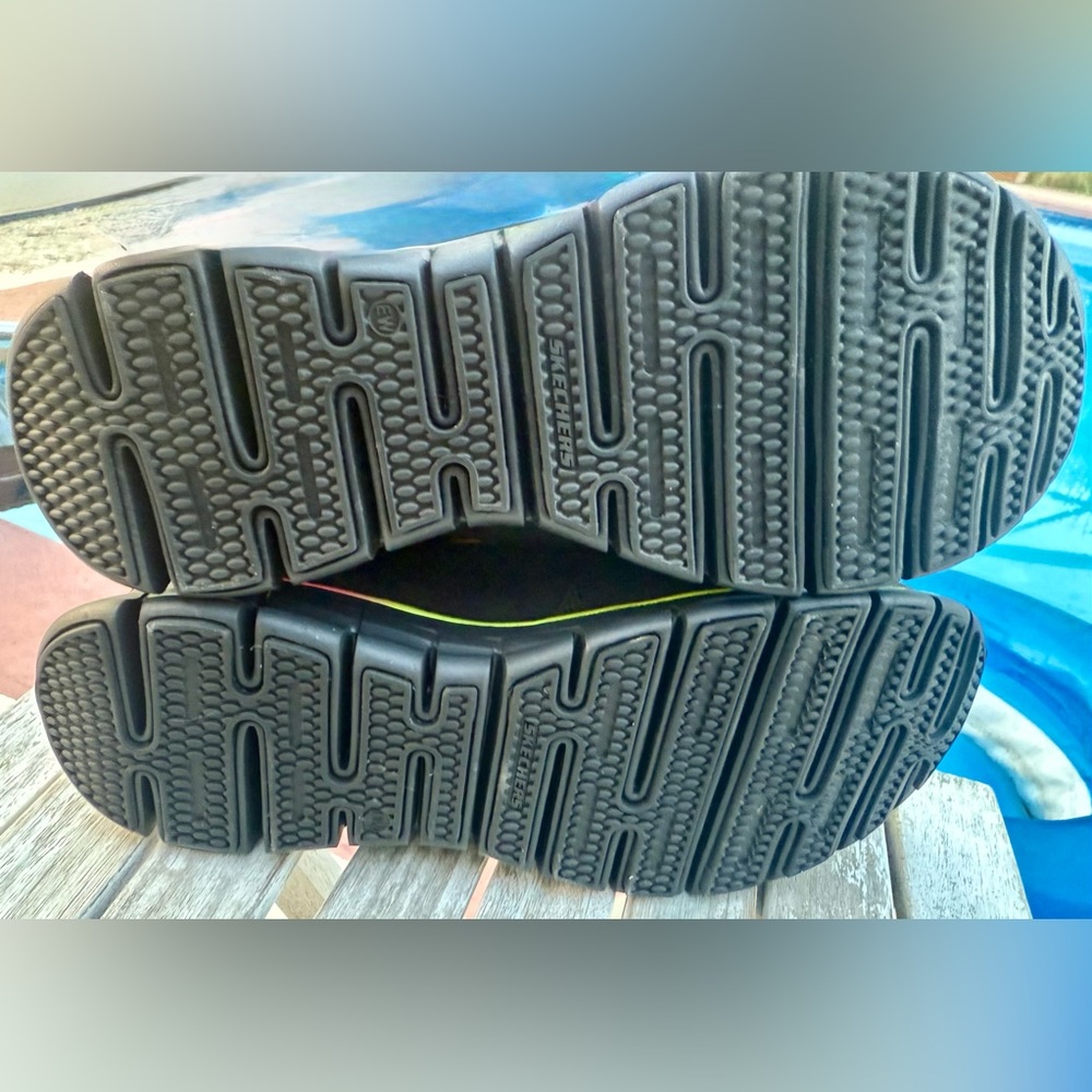 Skechers Synergy Loving Life Sneaker Women's 11~NEW - Picture 6 of 7